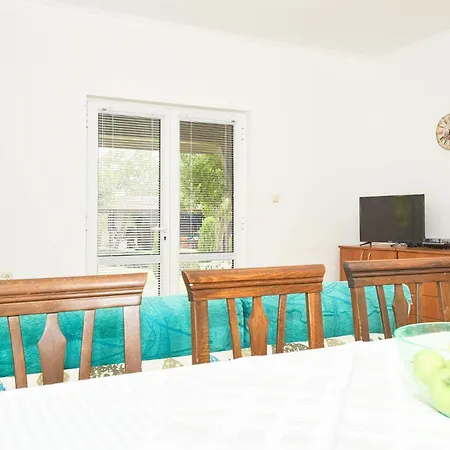 Life - 3 With Private Pool
